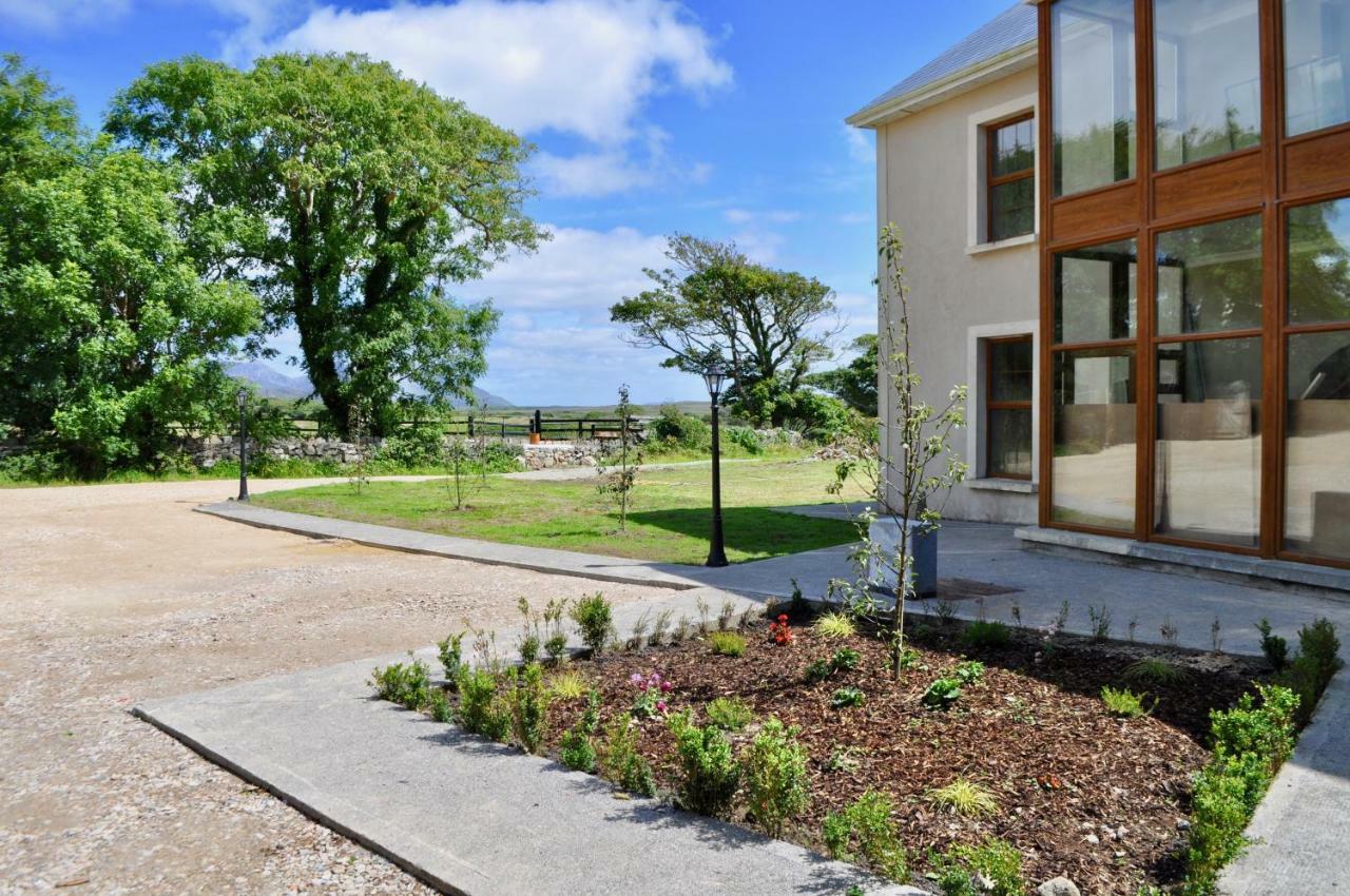Island View Townhouses Clifden Exterior photo